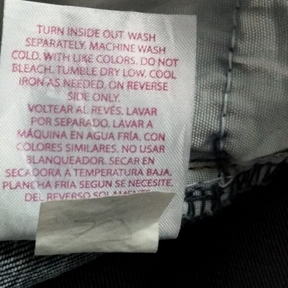 New without tags. No boundaries" woman's jeans - Picture 9 of 10